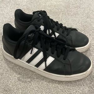 Adidas Grand Court samba style shoes